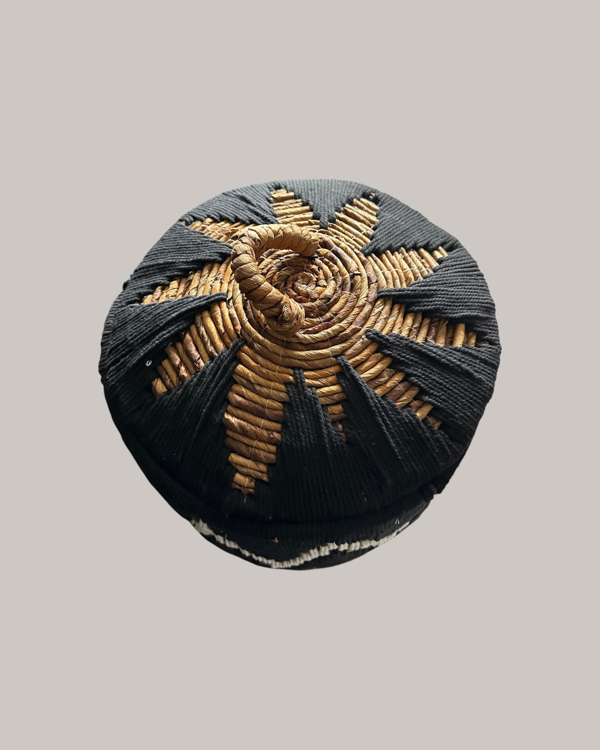Gevlochten opbergmand uit Indonesië, Zwart, L, H 56 × Ø 37 cm